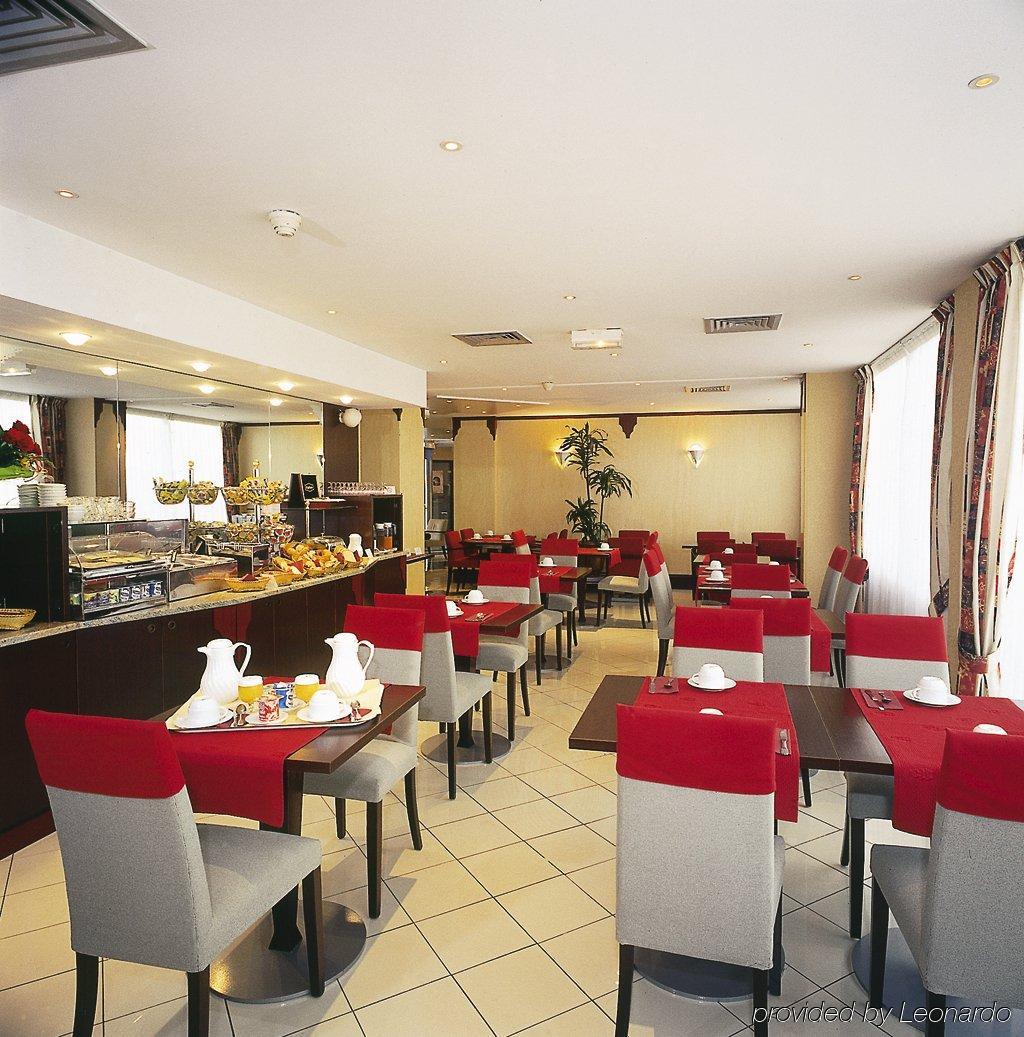 Mercure Saint Raphael Centre Plage Restoran gambar